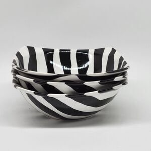 222 Fifth  Zebra  Black And White 6" W X 2"T  Bowls Set of 3  GUC READ DESC
